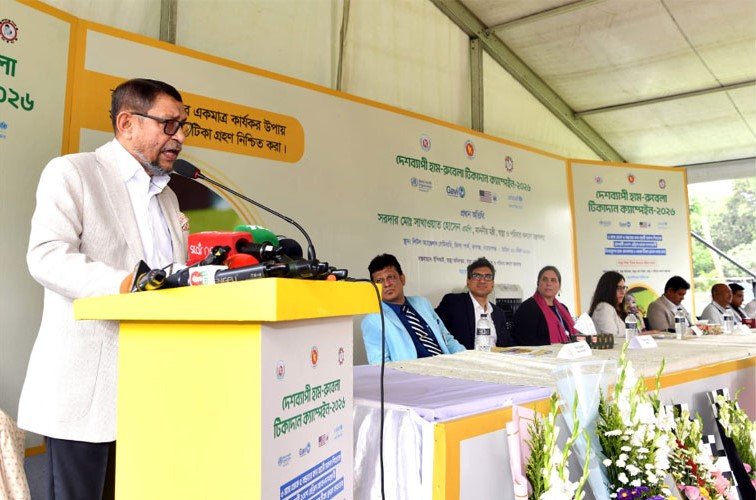 সংকট এড়াতে ছয় মাসের প্রয়োজনীয় টিকা মজুত থাকবে: স্বাস্থ্যমন্ত্রী