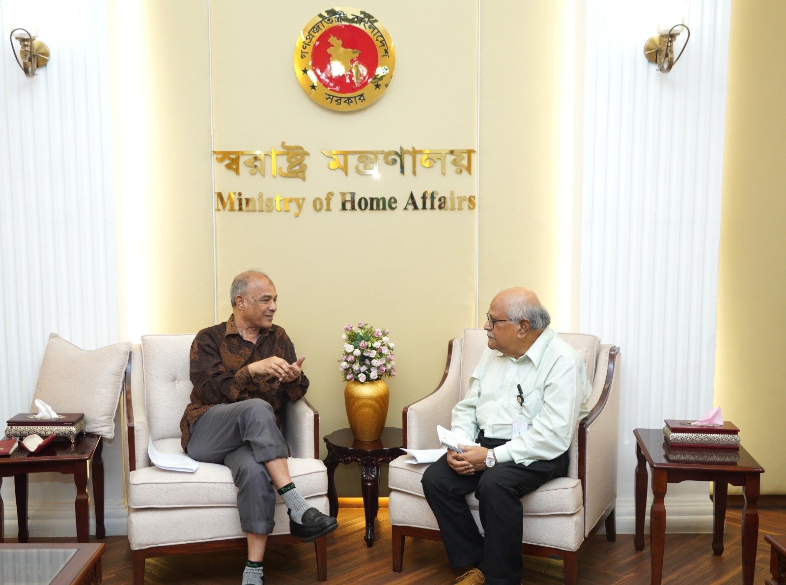 পুলিশ ভেরিফিকেশনের ক্ষেত্রে রাজনৈতিক পরিচয় বিবেচনা করা হবে না- পুলিশ সংস্কার কমিশন চেয়ারম্যান