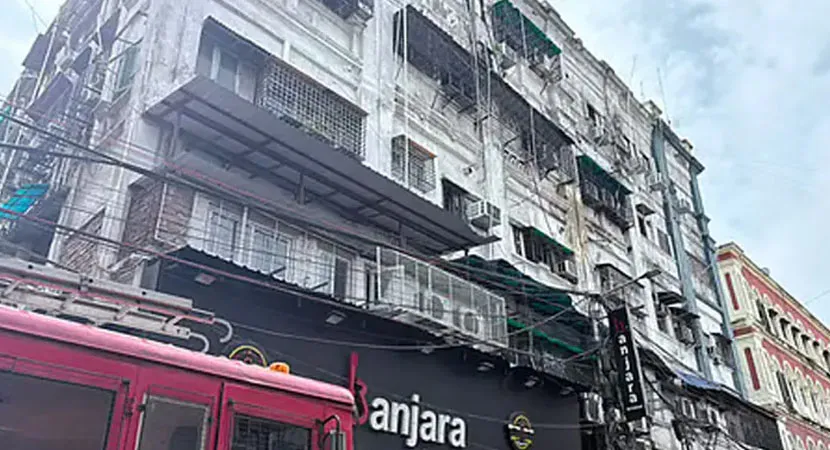 কলকাতায় অগ্নিকাণ্ডে ৫ বাংলাদেশি নিহত, ভারতীয় কর্তৃপক্ষের সঙ্গে যোগাযোগ রাখছে পররাষ্ট্র মন্ত্রণালয়
