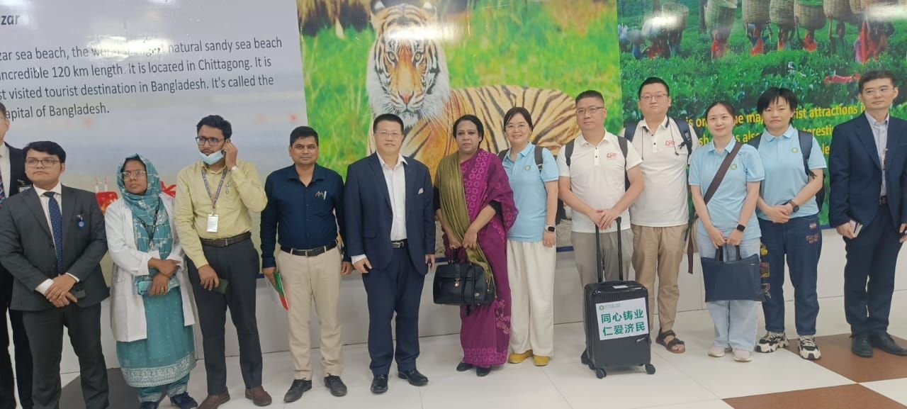 চীনা বিশেষজ্ঞ চিকিৎসক দল ঢাকায়, মাইলস্টোন দুর্ঘটনায় আহতদের চিকিৎসায় সহায়তা করবেন