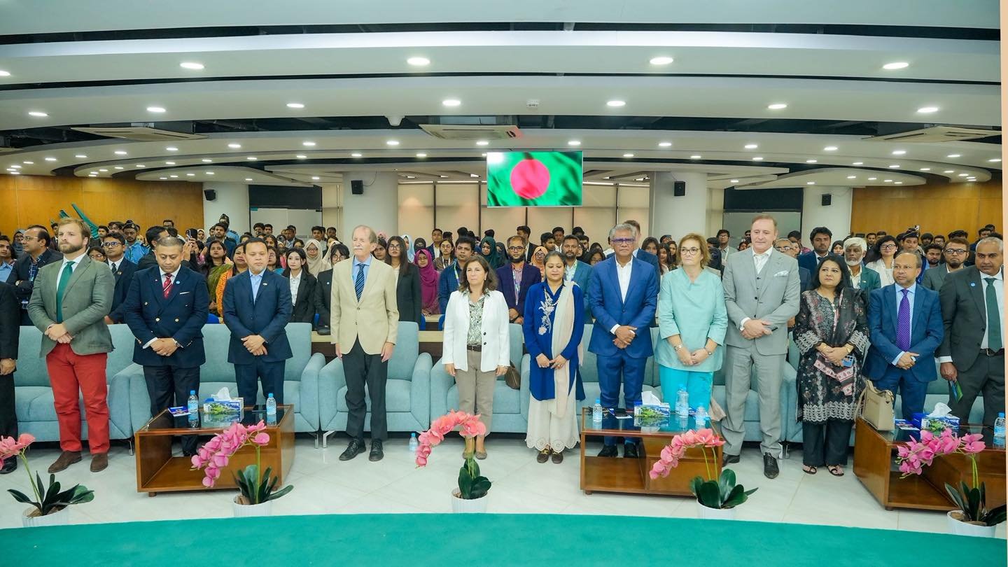 ড্যাফোডিল ইন্টারন্যাশনাল ইউনিভার্সিটিতে পর্তুগিজ রাজপরিবারের পরিদর্শন