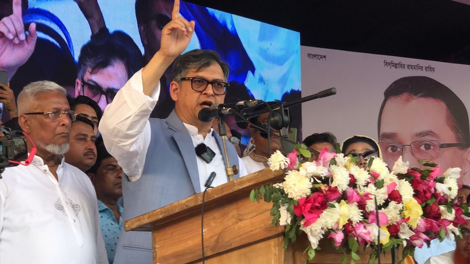 গণঅভ্যুত্থানে আ. লীগের রাজনৈতিক মৃত্যু হয়েছে - সালাহউদ্দিন আহমেদ