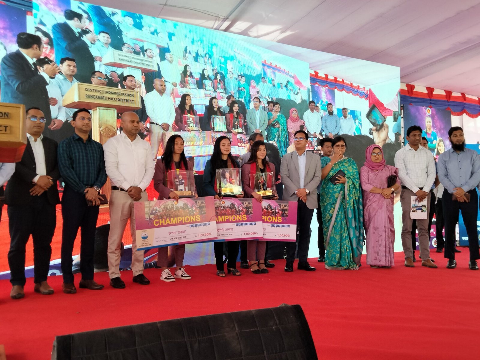 রাজকীয় সংবর্ধনায় সিক্ত সাফজয়ী পাহাড়ের ৩ ফুটবলার