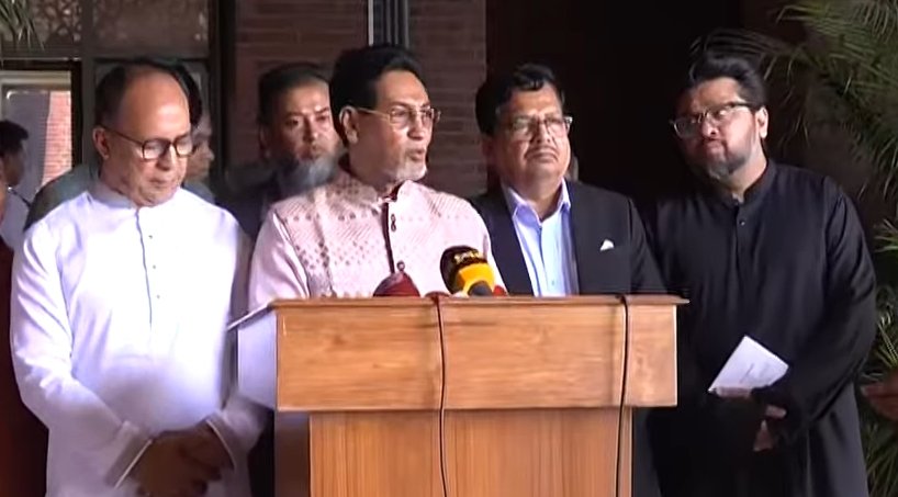 দুই লাখ মেট্রিক টন তেল নিয়ে দুটি জাহাজ ঘাটে নোঙর করেছে - চীফ হুইপ