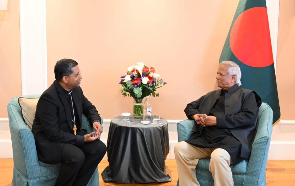 ক্যাথলিক চার্চের জ্যেষ্ঠ নেতা কার্ডিনাল জ্যাকব কুভাকাদ রোমে প্রধান উপদেষ্টার সাথে দেখা করেছেন