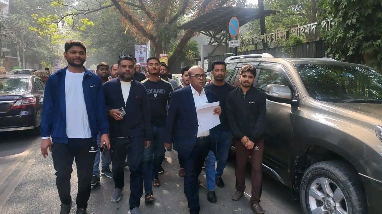 কক্সবাজার-৩ আসনে বিএনপির মনোনয়নপত্র সংগ্রহ করলেন লুৎফুর রহমান কাজল