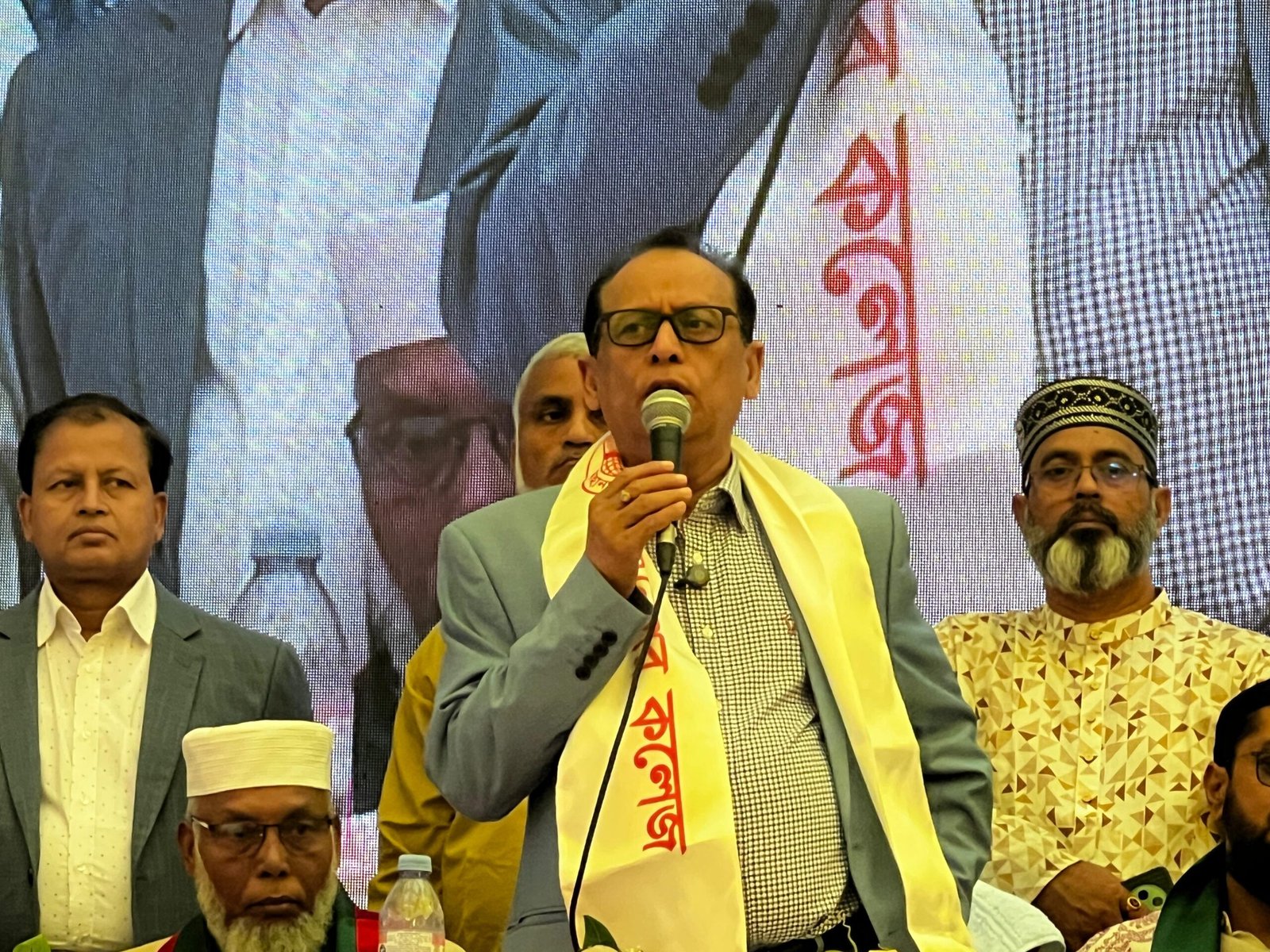 মাদক–সন্ত্রাসমুক্ত শিক্ষা অঙ্গণ গড়তে হবে: ড. এম এ কাইয়ুম