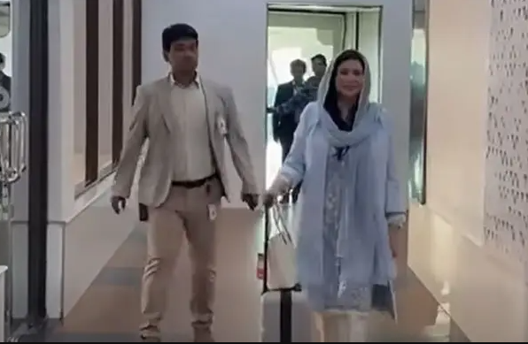 ঢাকায় পৌঁছেছেন ড. জুবাইদা রহমান