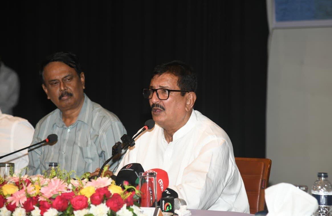 সরকারি জলমহাল ইজারায় প্রকৃত জেলেদের স্বার্থ সংরক্ষণ করা হবে: ভূমিমন্ত্রী