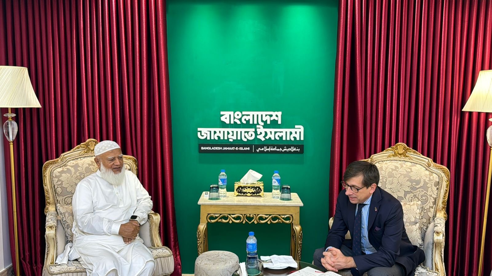 জামায়াতে আমীরের সাথে সৌজন্য সাক্ষাৎ করলেন ফ্রান্সের রাষ্ট্রদূত