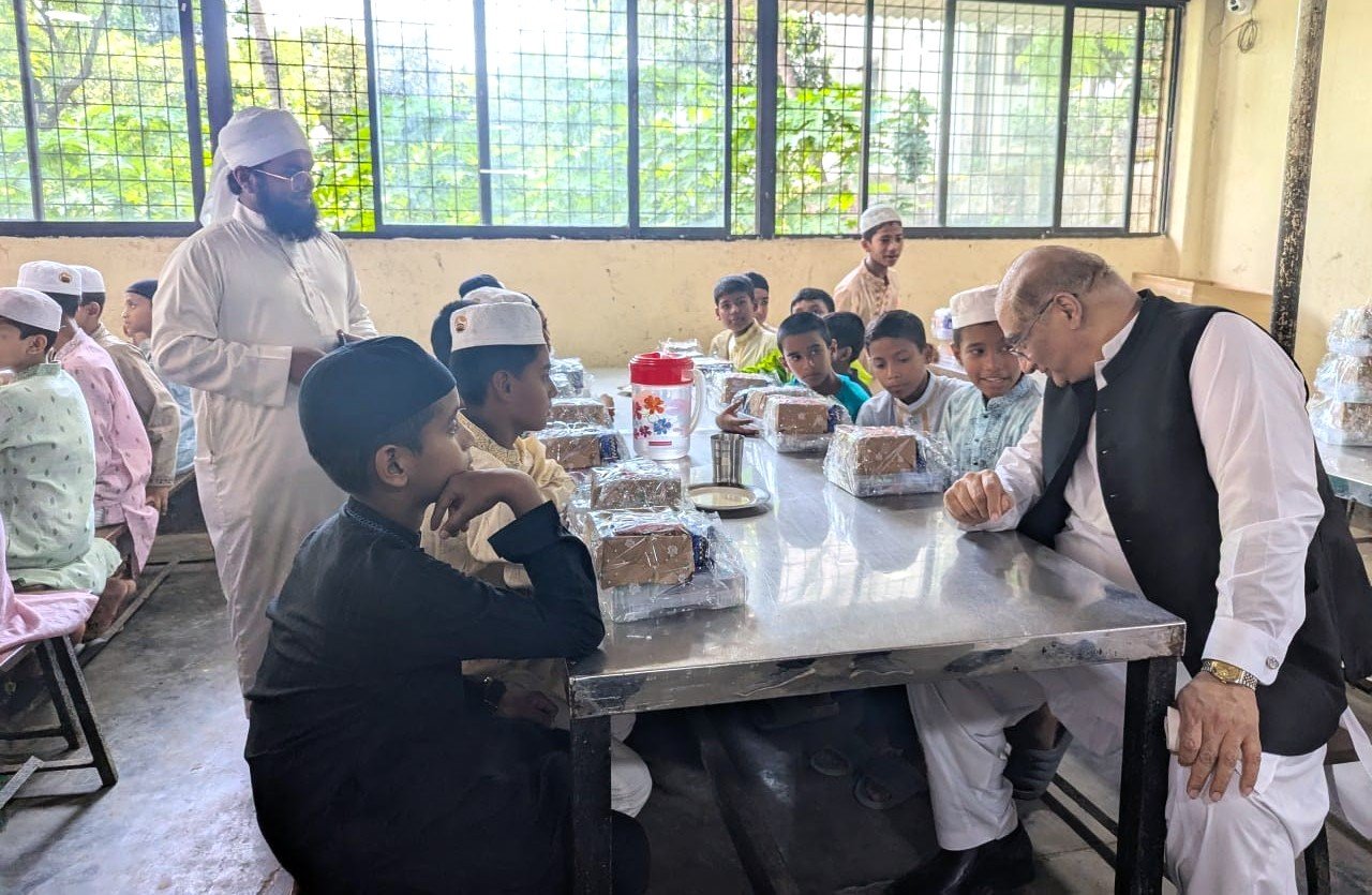 পাকিস্তান হাইকমিশনের উদ্যোগে ঢাকায় নবাব সলিমুল্লাহ অনাথ আশ্রমে ঈদে মিলাদুন্নবী (সা.) উদযাপন