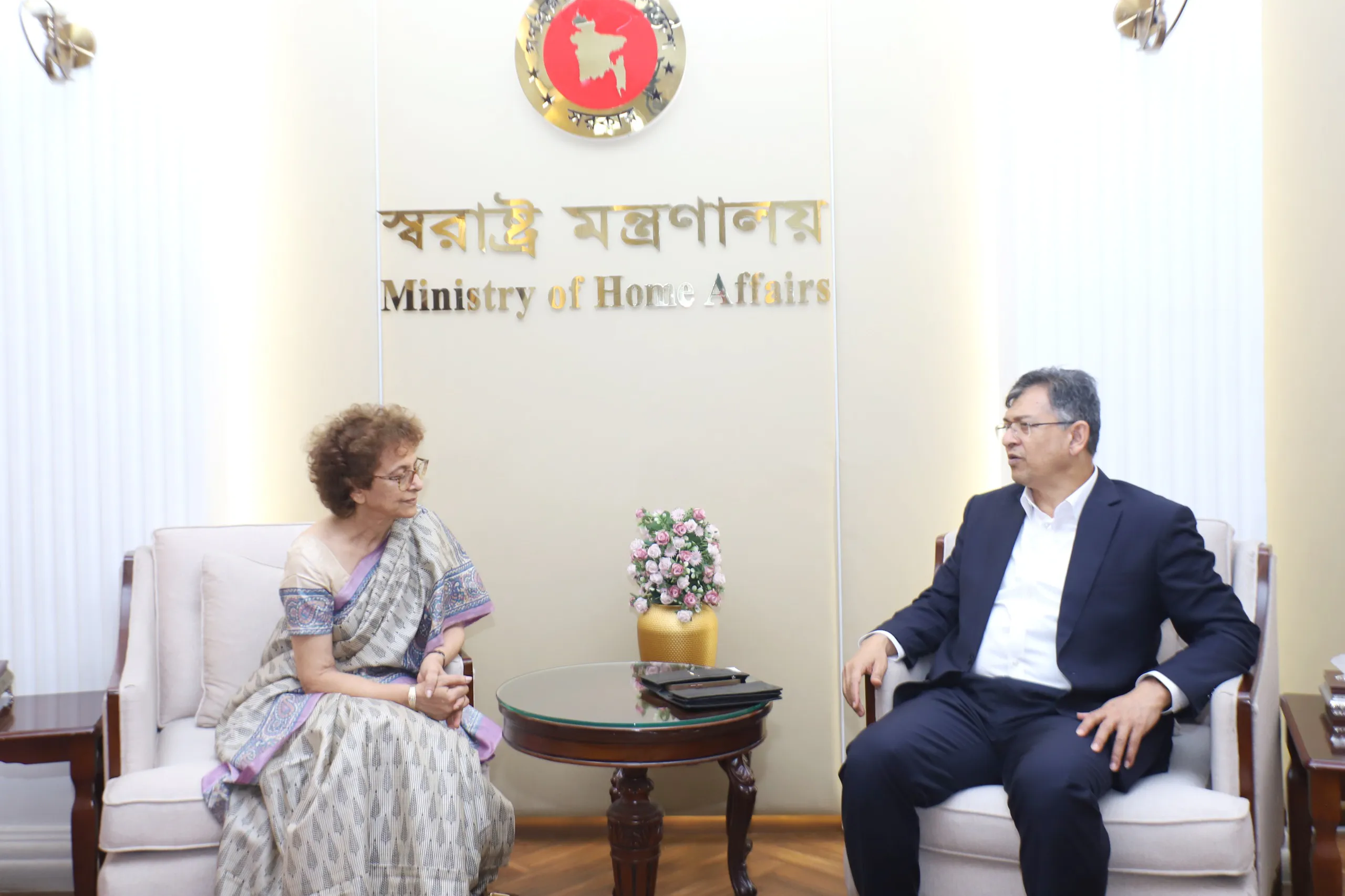 স্বরাষ্ট্রমন্ত্রীর সঙ্গে সৌজন্য সাক্ষাৎ করলেন জাতিসংঘে বাংলাদেশের নবনিযুক্ত স্থায়ী প্রতিনিধি আইরিন খান