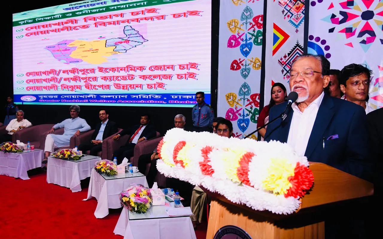 চাকরির পেছনে না ছুটে তরুণদের উদ্যোক্তা হওয়ার আহ্বান জনপ্রশাসন উপদেষ্টার