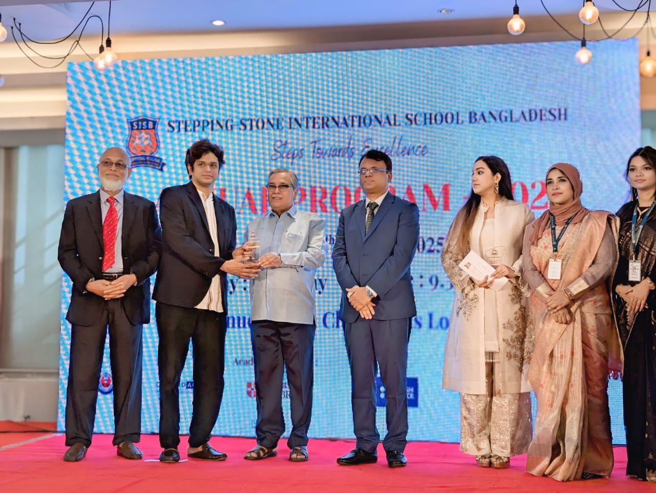 স্টেপিং স্টোন ইন্টারন্যাশনাল স্কুলের বার্ষিক সাংস্কৃতিক অনুষ্ঠান অনুষ্ঠিত