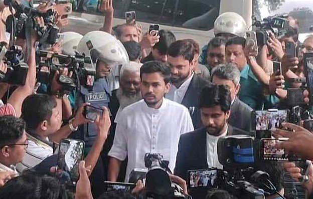 আন্তর্জাতিক অপরাধ ট্রাইব্যুনালে সাক্ষ্য দিতে এসেছেন উপদেষ্টা আসিফ মাহমুদ