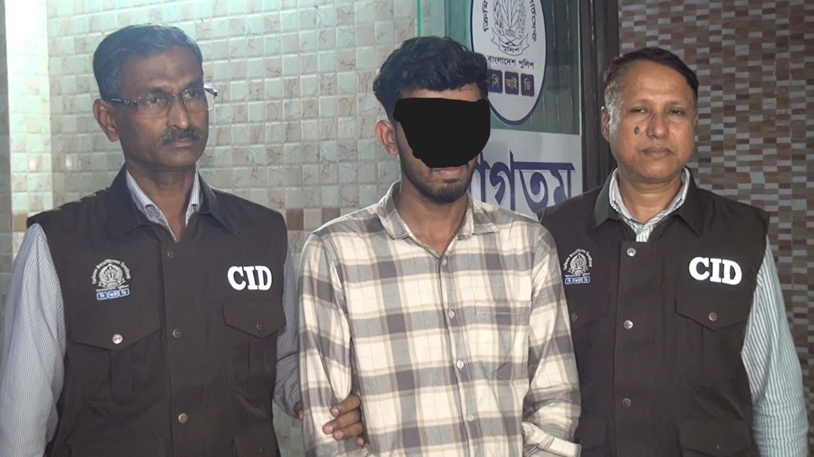 কালিয়াকৈরে ফ্যাক্টরিতে চুরি: সিআইডির অভিযানে কর্মচারী গ্রেফতার, উদ্ধার ৫ লাখ টাকার সরঞ্জাম