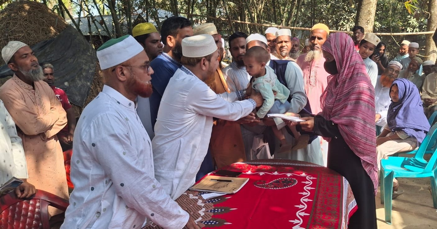 উল্লাপাড়ার সড়ক দুর্ঘটনায় নিহতদের পরিবারকে জামায়াতের আর্থিক সহায়তা