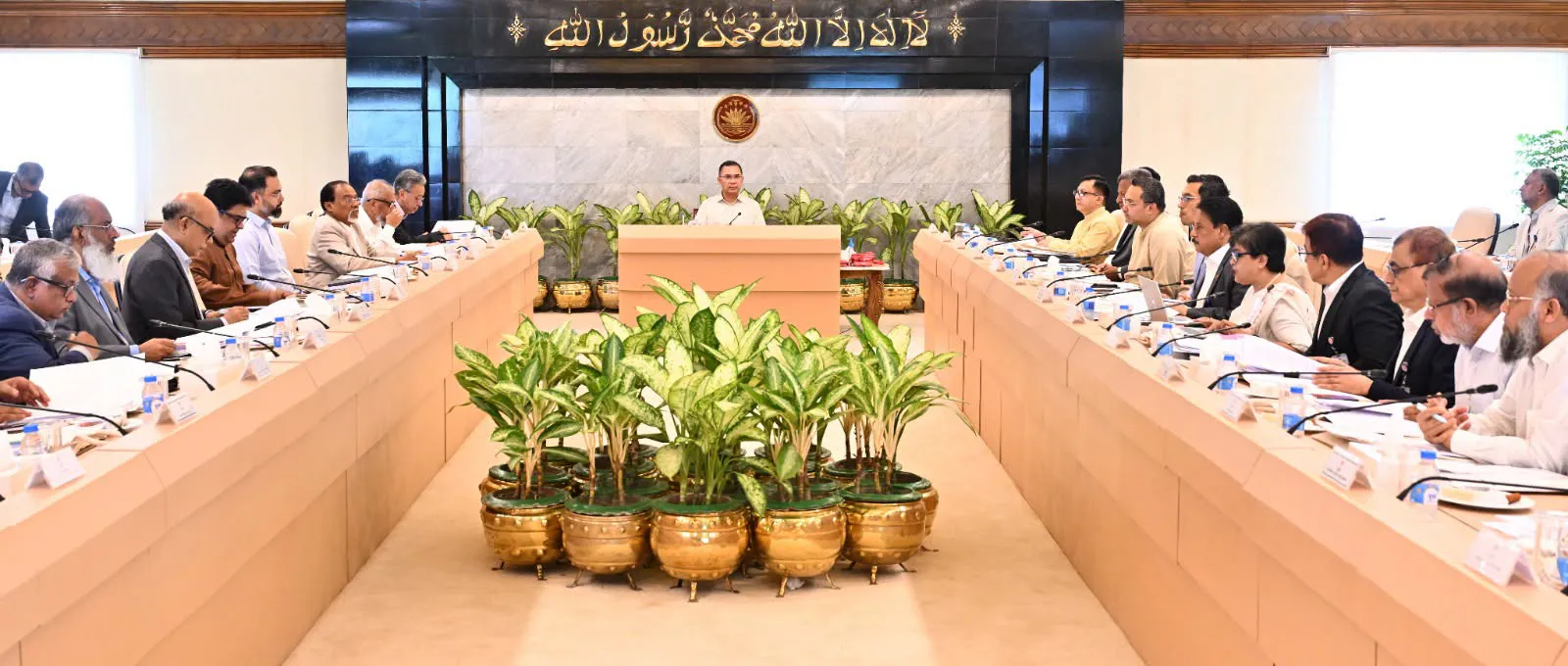 দক্ষ জনশক্তি গড়তে অভিন্ন প্রশিক্ষণ ও সনদায়নের নির্দেশ দিয়েছেন প্রধানমন্ত্রী তারেক রহমান