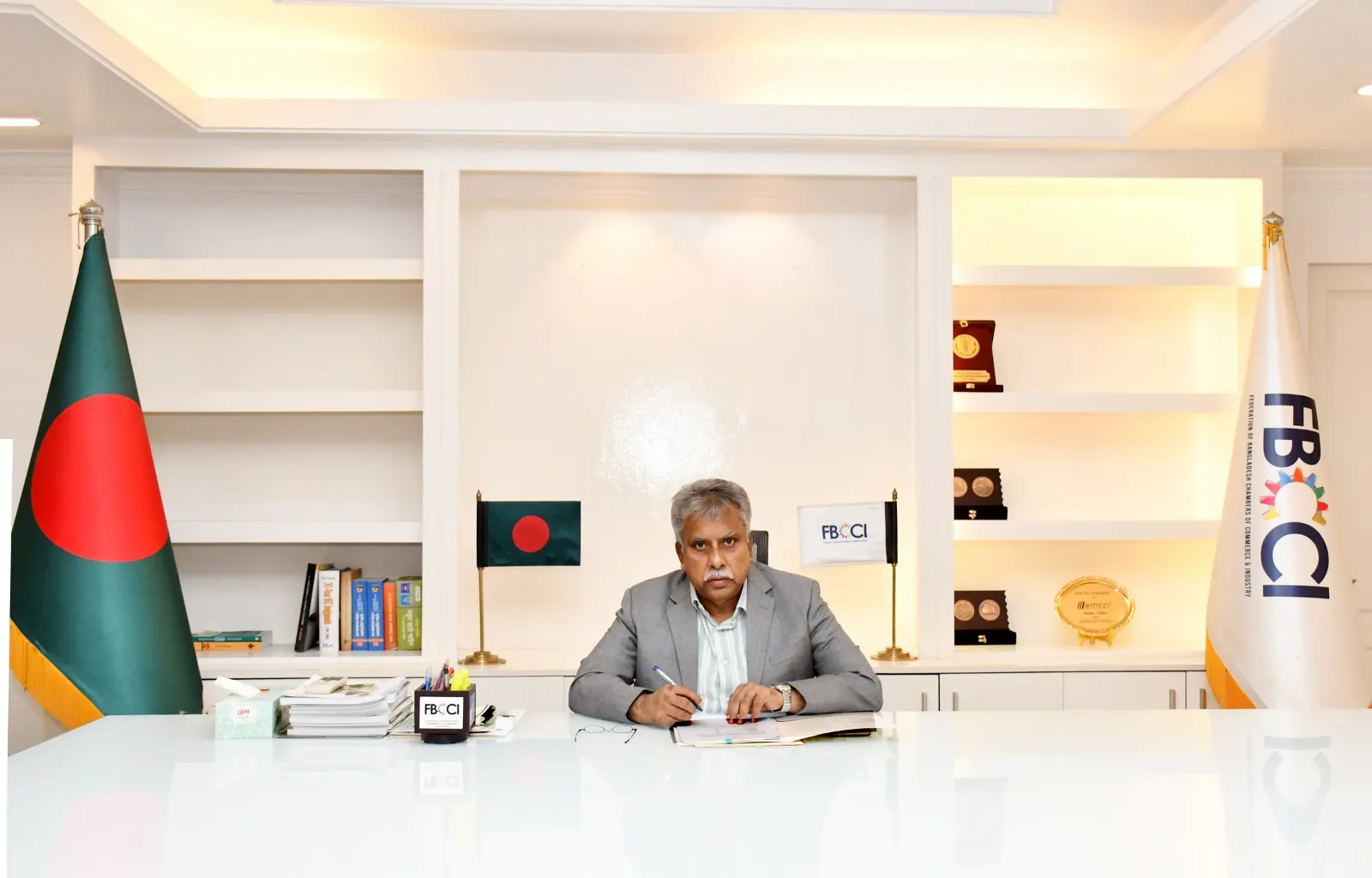 এফবিসিসিআই প্রশাসক হিসেবে দায়িত্ব গ্রহণ করলেন মো. ফজলুল হক