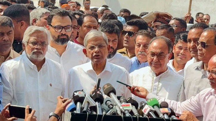 স্পষ্ট নির্বাচনী রোডম্যাপ না হলে সংকট কাটবে না : মির্জা ফখরুল