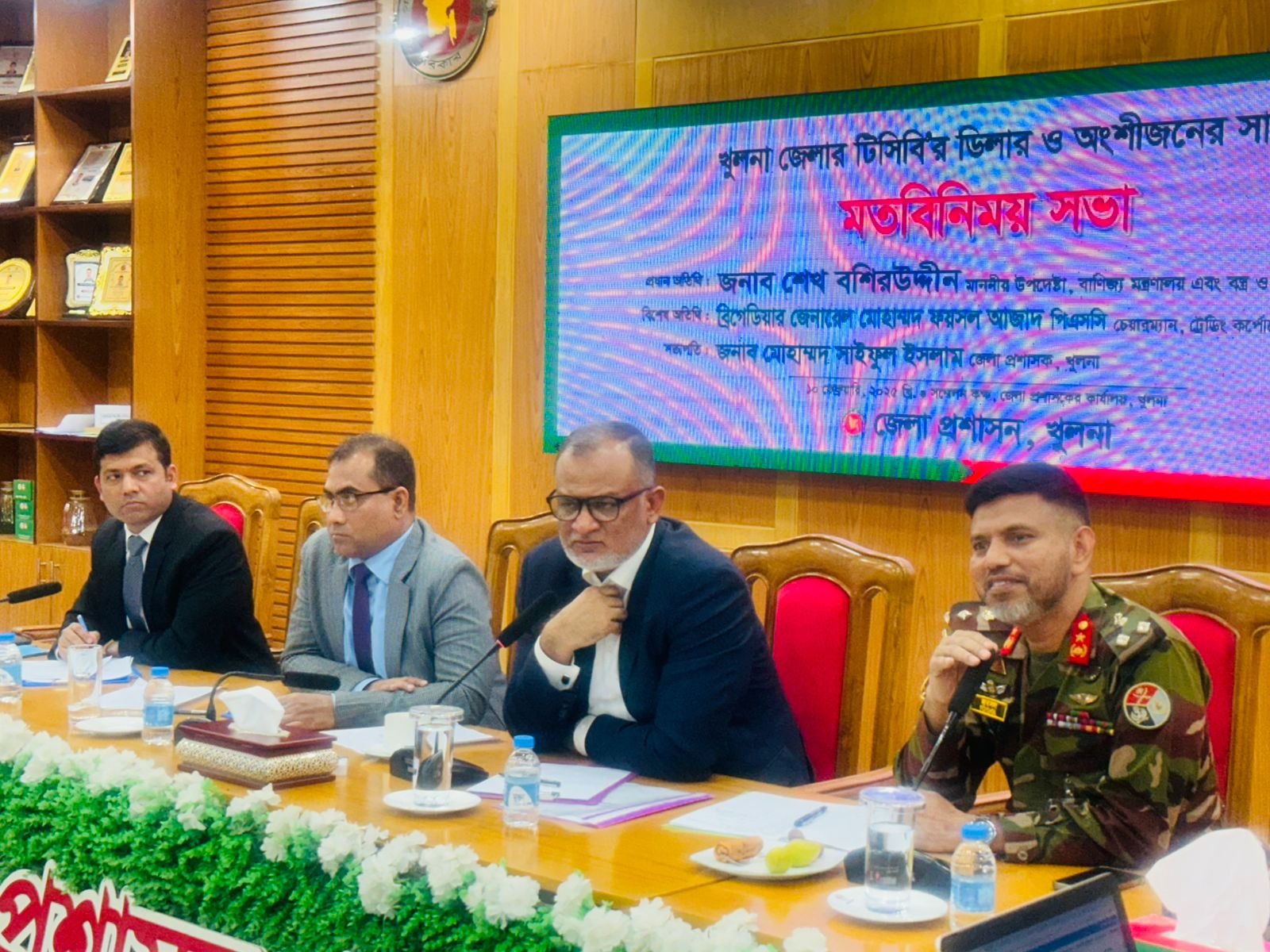 যার প্রয়োজন আছে শুধু তাকেই টিসিবির কার্ডের আওতায় আনা হবে -- বাণিজ্য উপদেষ্টা