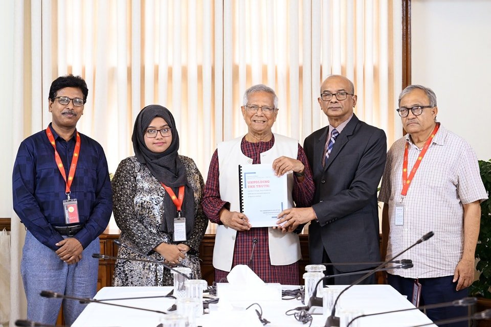 প্রধান উপদেষ্টার কাছে দ্বিতীয় ইন্টেরিম রিপোর্ট জমা দিল গুম সংক্রান্ত কমিশন