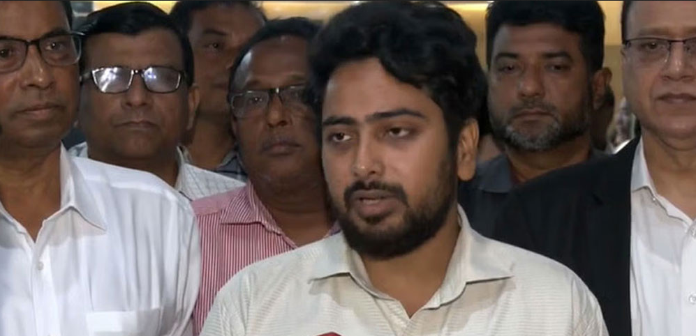 সাইবার নিরাপত্তা আইনের বিতর্কিত ধারাগুলো পুনর্বিবেচনা করা হবে - উপদেষ্টা নাহিদ
