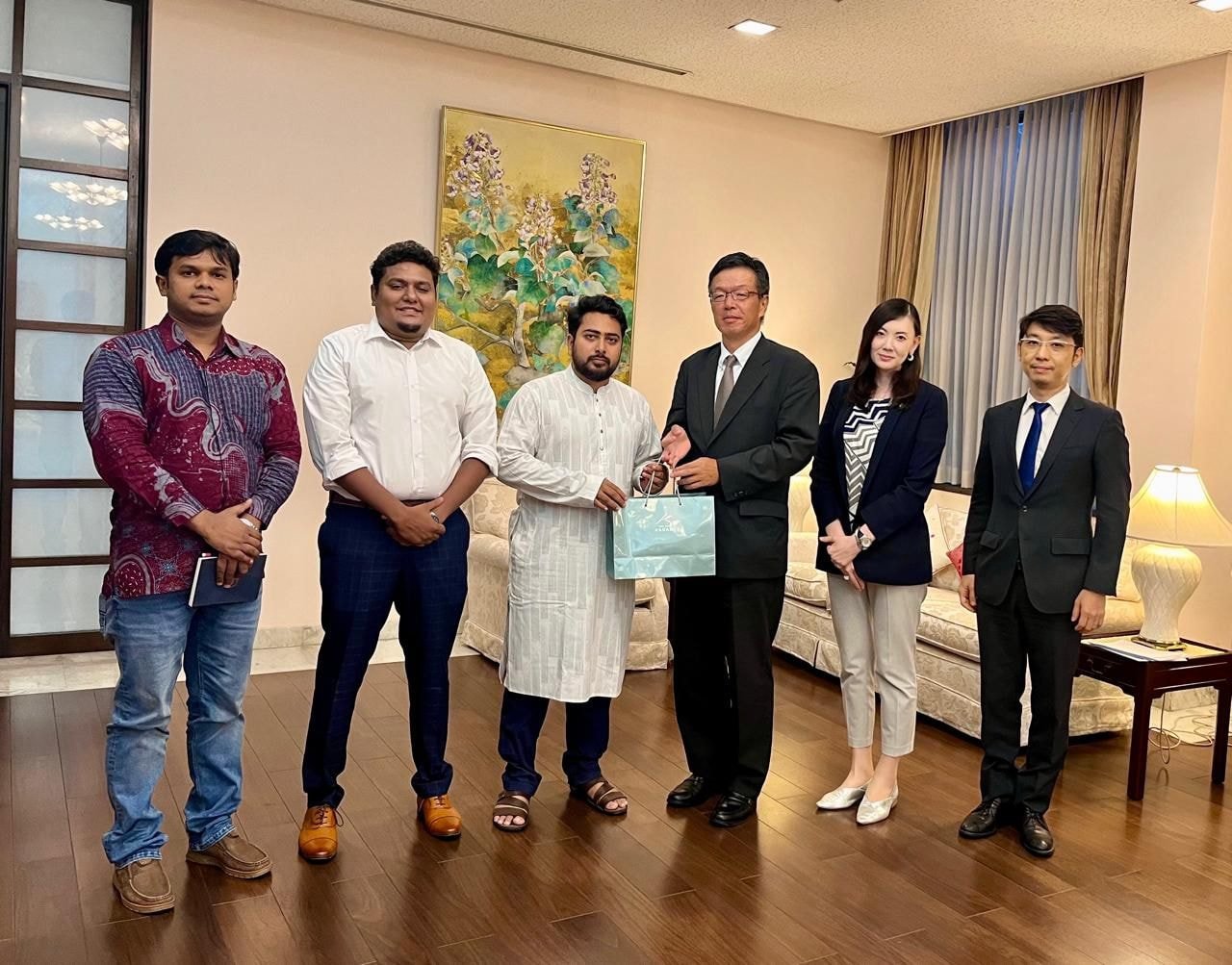 জাপানের রাষ্ট্রদূতের সঙ্গে এনসিপি প্রতিনিধিদলের সৌজন্য বৈঠক