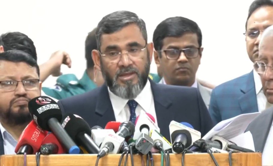 ত্রয়োদশ জাতীয় নির্বাচনে ভোটের সময় এক ঘণ্টা বাড়াল ইসি