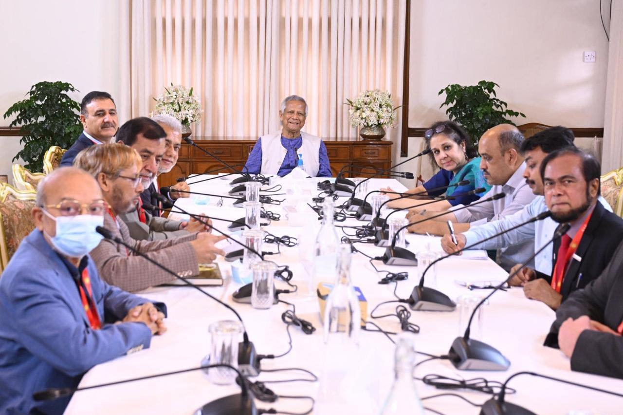 প্রধান উপদেষ্টা মুসলিম বিশ্বকে সহায়তা করার জন্য ইসলামী এনজিওগুলিকে সামাজিক ব্যবসা গ্রহণের আহ্বান জানিয়েছেন।