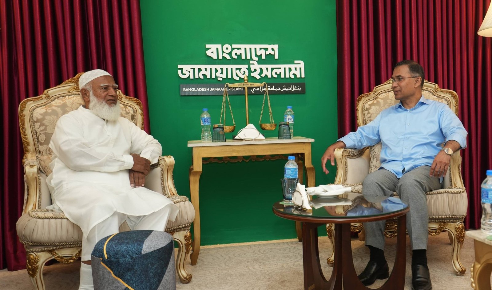 জামায়াতের আমীর ডা. শফিকুর রহমানের সাথে সৌজন্য সাক্ষাৎ করেছেন বিএনপি চেয়ারম্যান জনাব তারেক রহমান