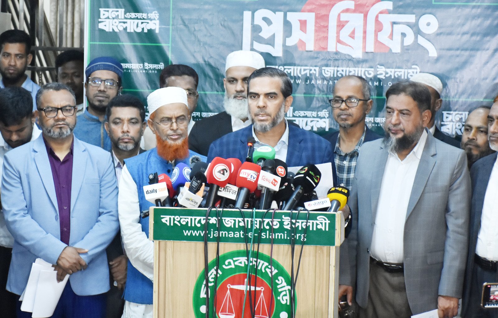 ৩০ আসনে ভোট পুনঃগণনার জন্য নির্বাচন কমিশনে আবেদন করবে ১১ দলীয় ঐক্য