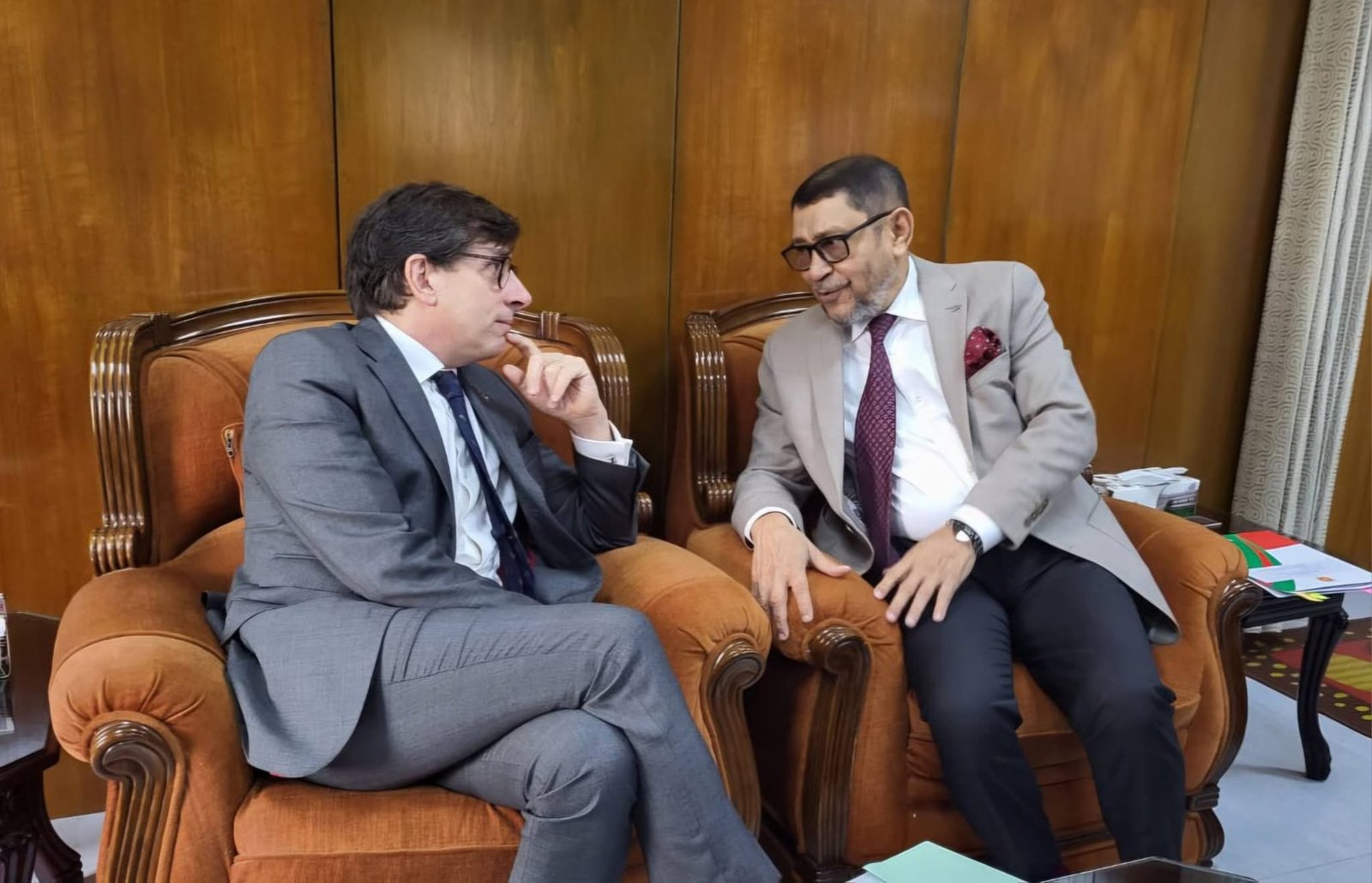 উদীয়মান স্বাস্থ্য চ্যালেঞ্জ মোকাবিলায় বাংলাদেশকে সহযোগিতার আশ্বাস ফ্রান্সের