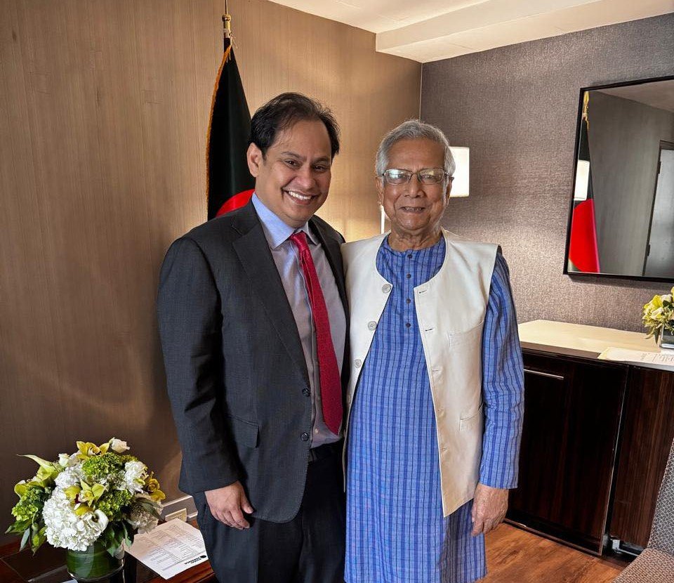 স্ন্যাপচ্যাটের প্রাক্তন সিএসও প্রধান উপদেষ্টার সাথে দেখা করে বাংলাদেশে বিনিয়োগের আগ্রহ প্রকাশ করেছেন