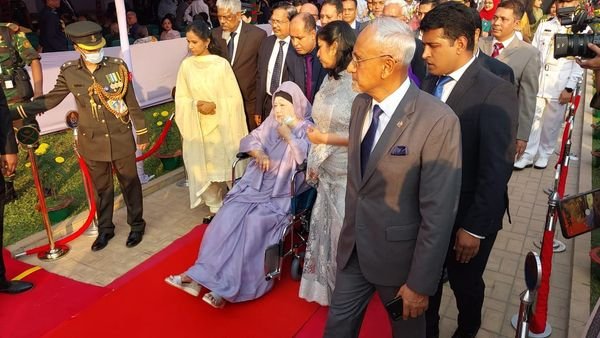 সেনাকুঞ্জে পৌঁছেছেন— বেগম খালেদা জিয়া