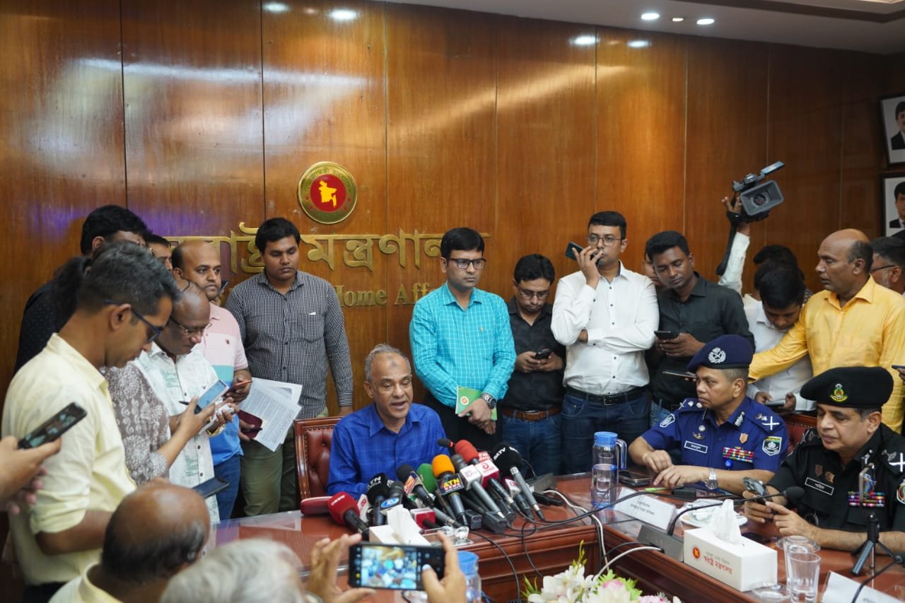 আইন-শৃঙ্খলা সংক্রান্ত উপদেষ্টা পরিষদ কমিটির ৩য় সভা অনুষ্ঠিত