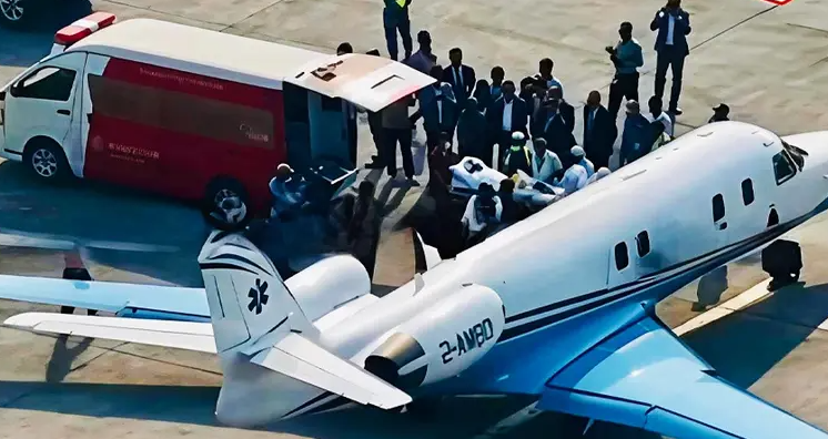 সিঙ্গাপুরে পৌঁছেছে ওসমান হাদিকে বহনকারী এয়ার অ্যাম্বুলেন্স