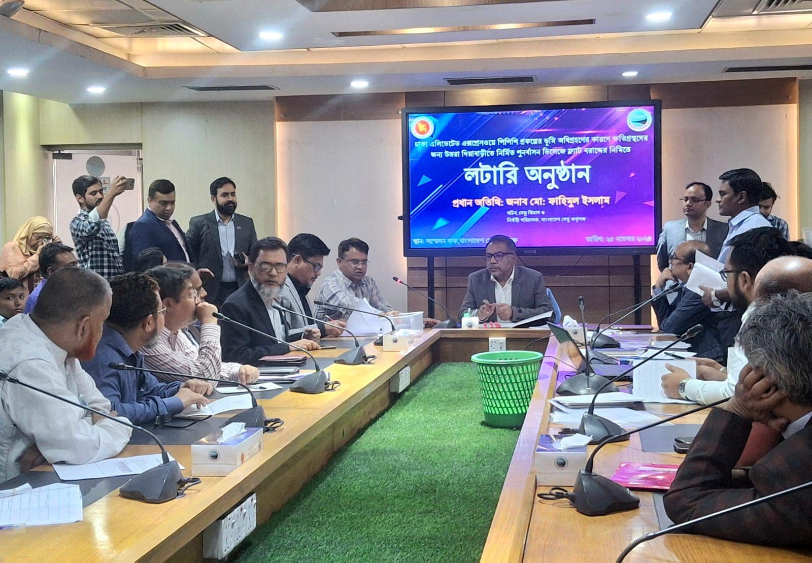 ঢাকা এলিভেটেড এক্সপ্রেসওয়ে প্রকল্প: পুনর্বাসন ভিলেজের ফ্ল্যাট বরাদ্দের লটারির প্রথম ধাপ সম্পন্ন