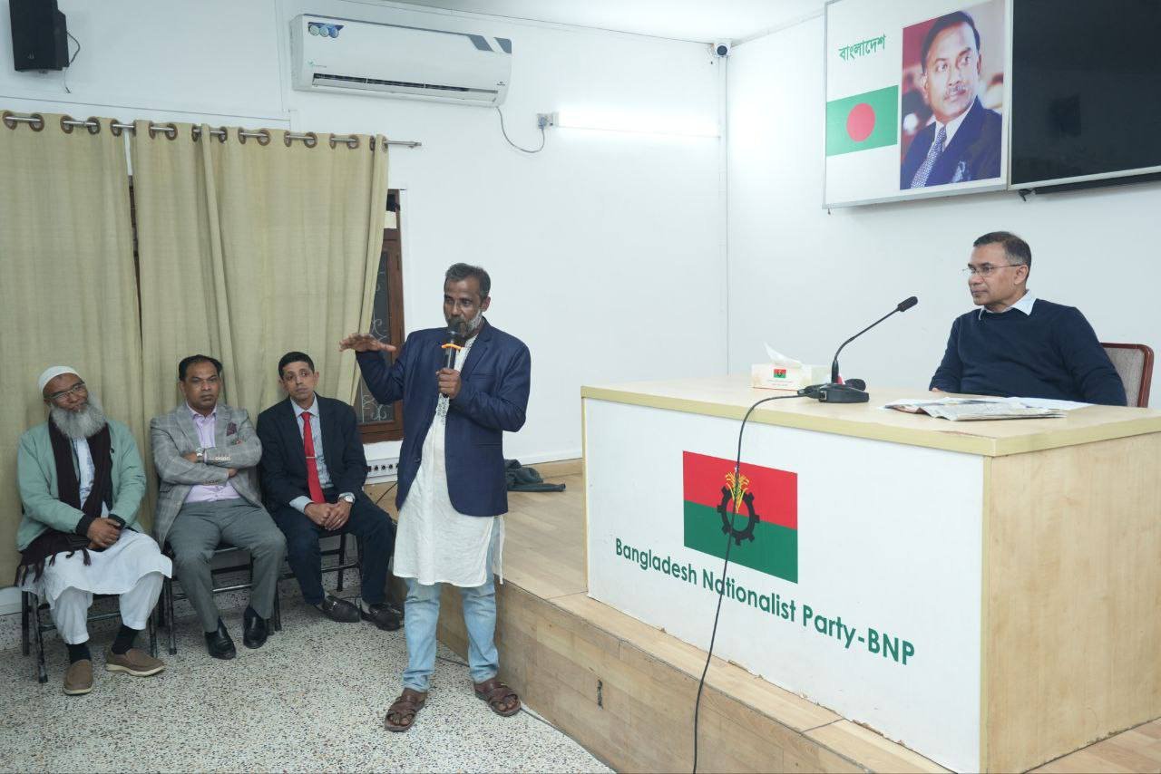 তারেক রহমানের সঙ্গে রিকশা ও ভ্যান-অটো চালক নেতৃবৃন্দের মতবিনিময়