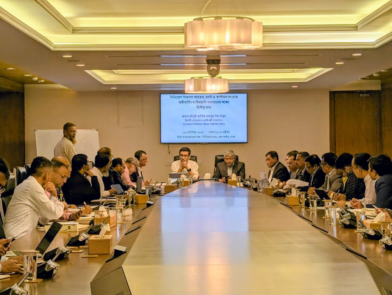 আংশিক রপ্তানিকারকদের জন্য শীঘ্রই ব্যাংক গ্যারান্টির বিপরীতে বন্ড সুবিধা প্রদান করা হবে: বিডা চেয়ারম্যান