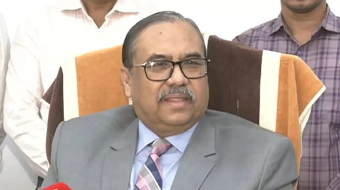 পদত্যাগের নীতিগত সিদ্ধান্ত নিয়েছেন প্রধান বিচারপতি