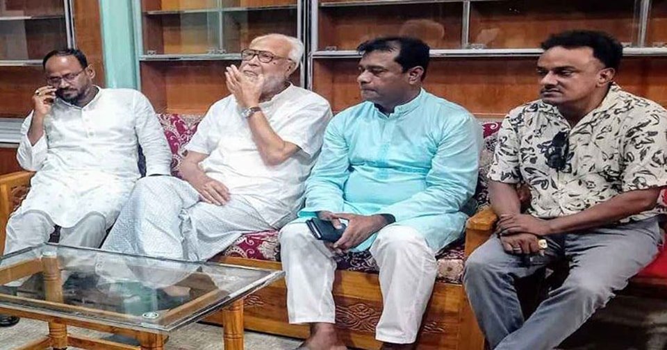 বঙ্গবীর কাদের সিদ্দিকী’র স্ত্রীর মৃত্যুতে তাঁর প্রতি সমবেদনা জানিয়েছেন তারেক রহমান