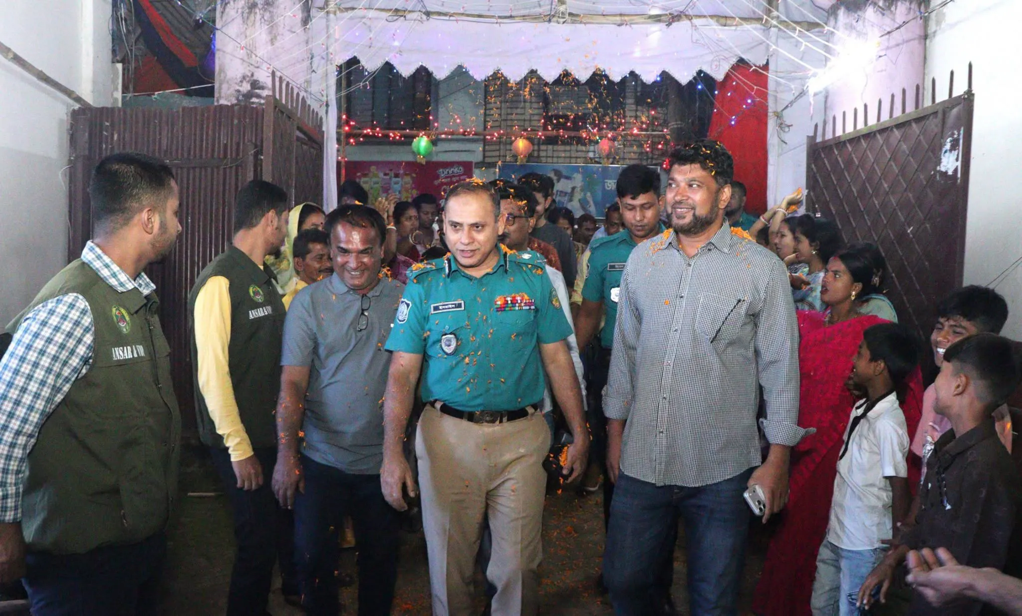 সাম্প্রদায়িক সম্প্রীতি বজায় রেখে দুর্গোৎসব উদযাপনের আহ্বান জানালেন জিএমপি কমিশনার ইসরাইল হাওলাদার