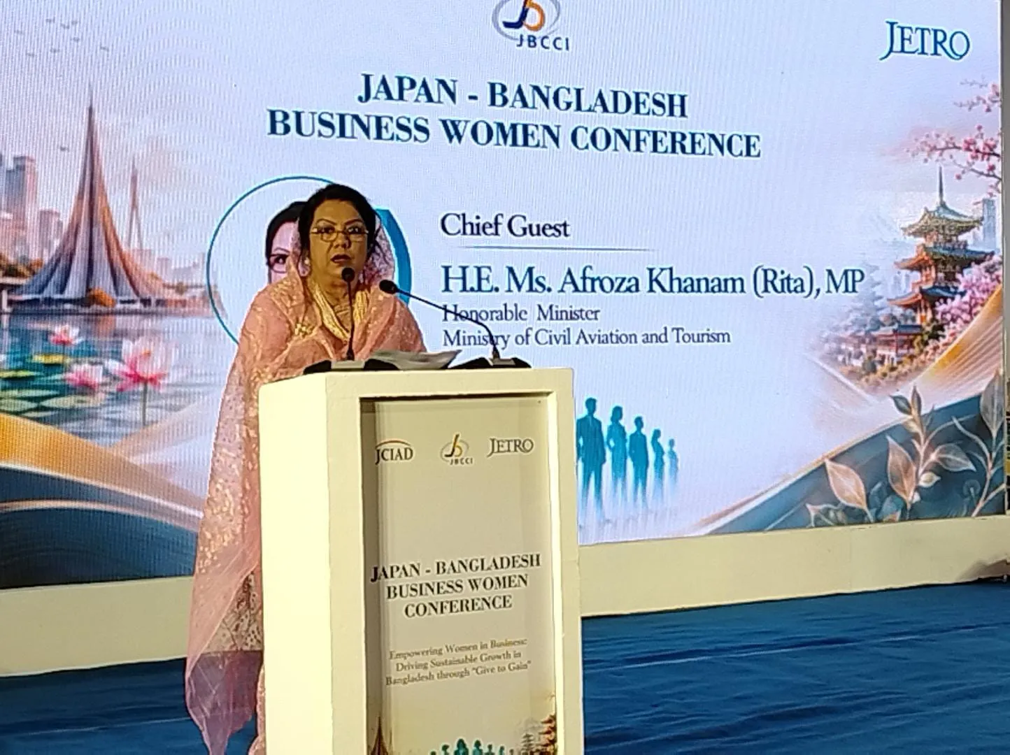 নারীর ক্ষমতায়নই টেকসই অর্থনৈতিক প্রবৃদ্ধির চাবিকাঠি: বেসামরিক বিমান পরিবহন ও পর্যটন মন্ত্রী