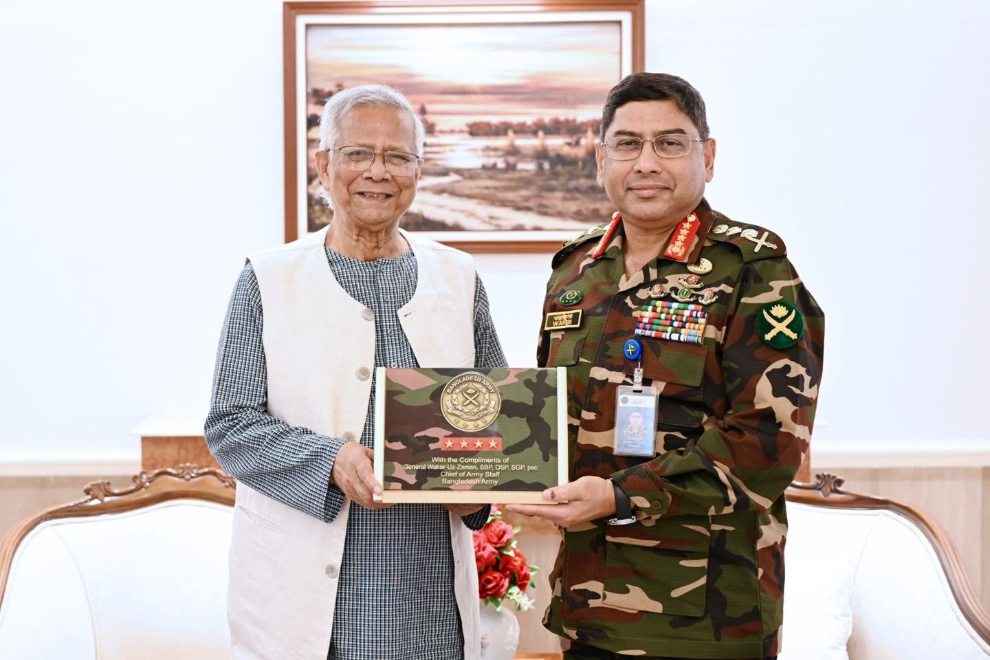 প্রধান উপদেষ্টার সঙ্গে সেনাপ্রধানের বিদায়ী সাক্ষাৎ