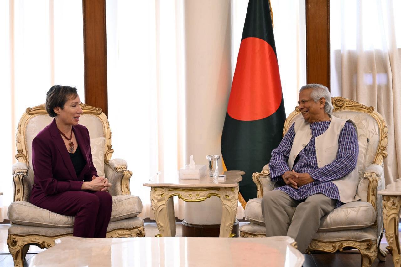 প্রধান উপদেষ্টা গুরুত্বপূর্ণ প্রকল্প এবং সংস্কারের জন্য মার্কিন যুক্তরাষ্ট্রের অব্যাহত সহায়তা কামনা করেছেন