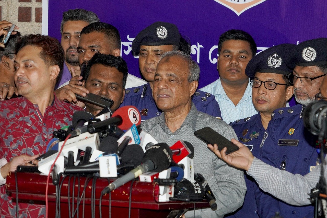 ট্যুরিস্ট পুলিশকে আরো সক্রিয় করা গেলে দেশের অর্থনীতিতে বড় অবদান রাখবে- স্বরাষ্ট্র উপদেষ্টা