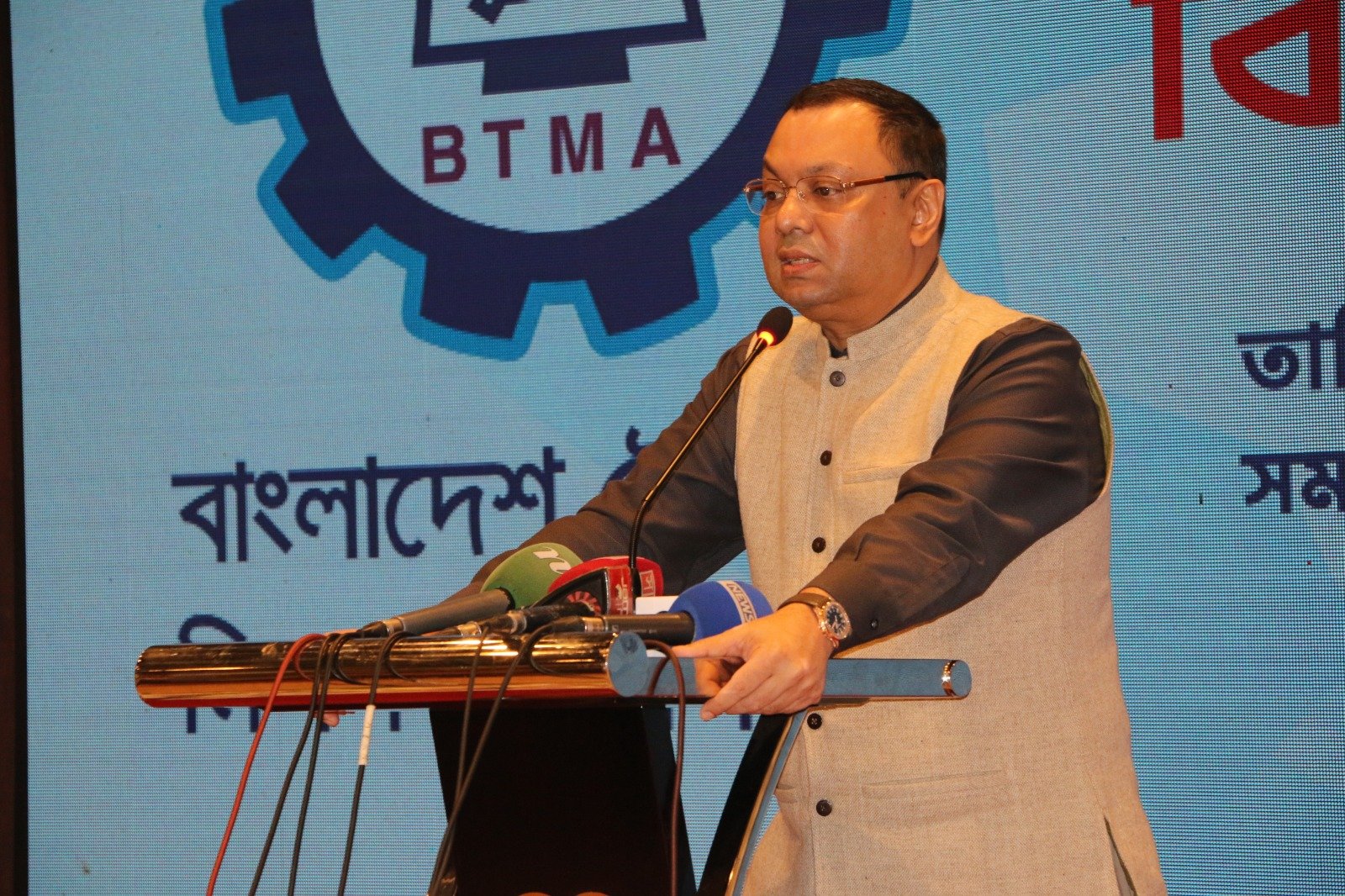 ভারত থেকে কম দামে সুতা আমদানিতে সংকটে দেশীয় স্পিনিং মিল: বিটিএমএ সভাপতি