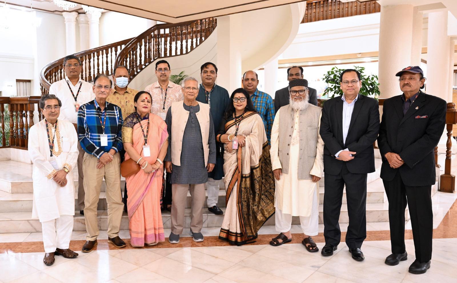 আসন্ন দুর্গাপূজার প্রস্তুতি নিয়ে হিন্দু ধর্মীয় নেতৃবৃন্দের সঙ্গে প্রধান উপদেষ্টার বৈঠক অনুষ্ঠিত