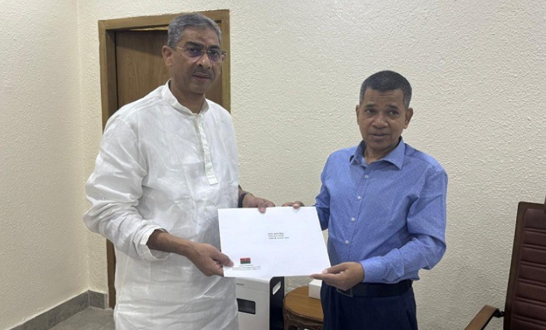 প্রধান উপদেষ্টাকে ঈদের শুভেচ্ছা জানিয়েছেন বিএনপি'র ভারপ্রাপ্ত চেয়ারম্যান তারেক রহমান